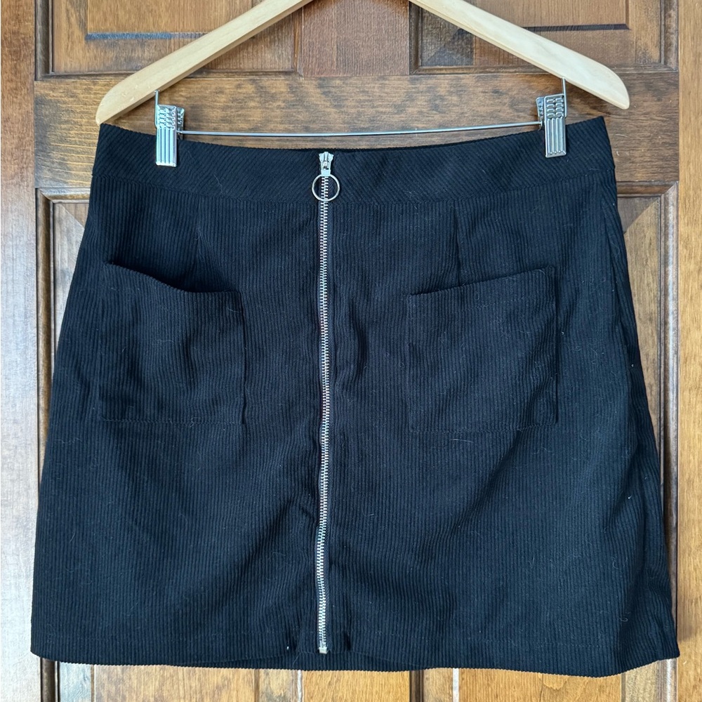 SHEIN Black Corduroy Mini Skirt w/Silvertone Zipper X-Large (US 12)